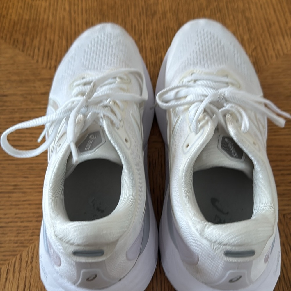 Women’s ASICS KAYANO 30 size 9.5 running shoes - Picture 9 of 16